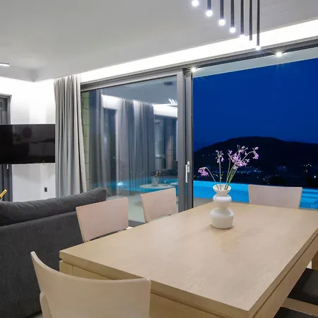 Oriens Villa